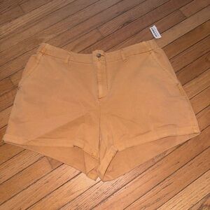 Old Navy Women's Cargo Shorts in yellow